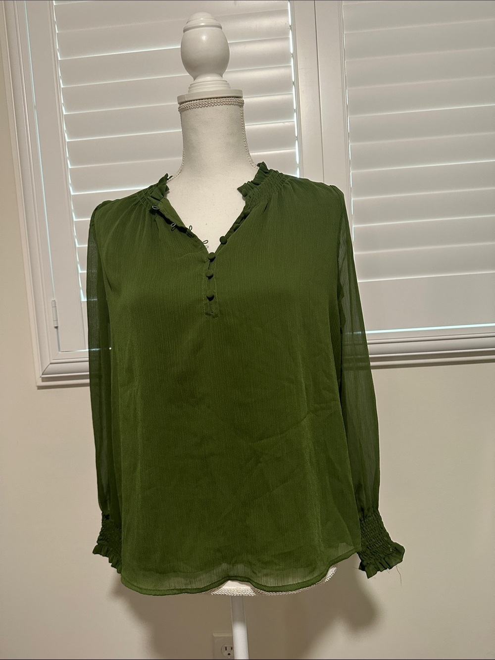 LOFT Olive Green Ruffle Collar Button-Front Blouse | A2
